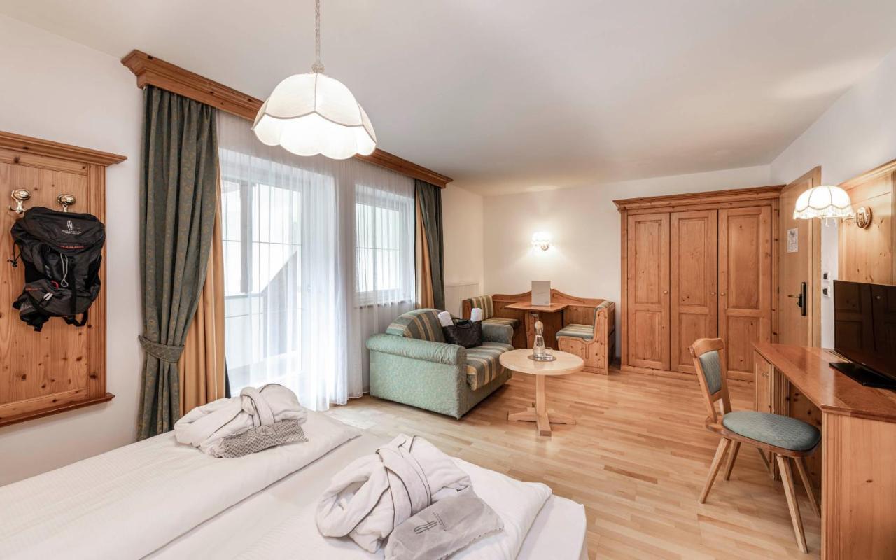 Alpenheim Charming & Spa Hotel オルティゼーイ エクステリア 写真