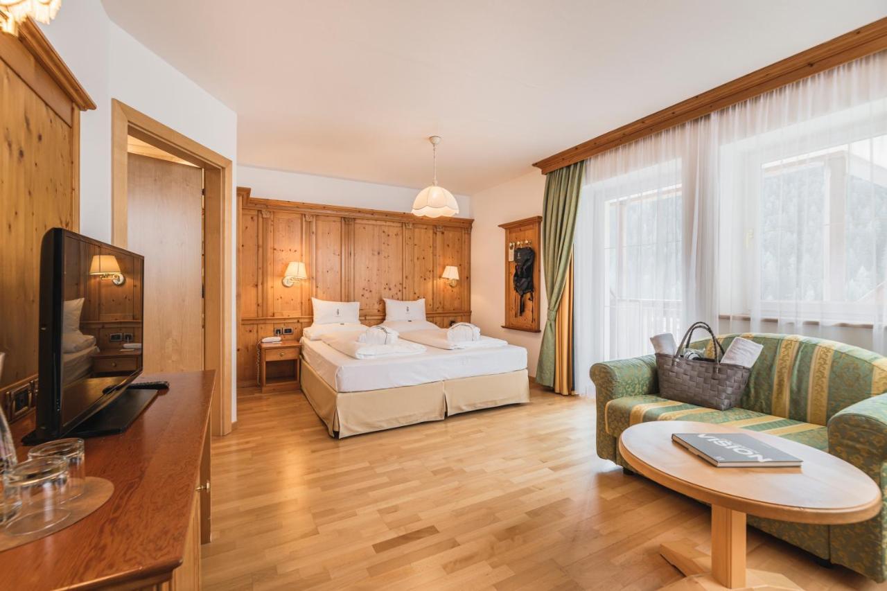 Alpenheim Charming & Spa Hotel オルティゼーイ エクステリア 写真