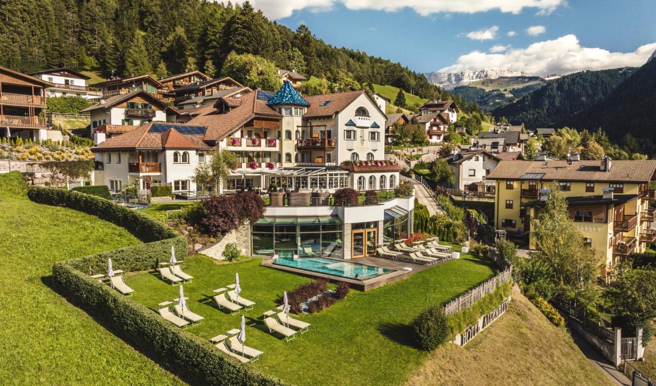 Alpenheim Charming & Spa Hotel オルティゼーイ エクステリア 写真