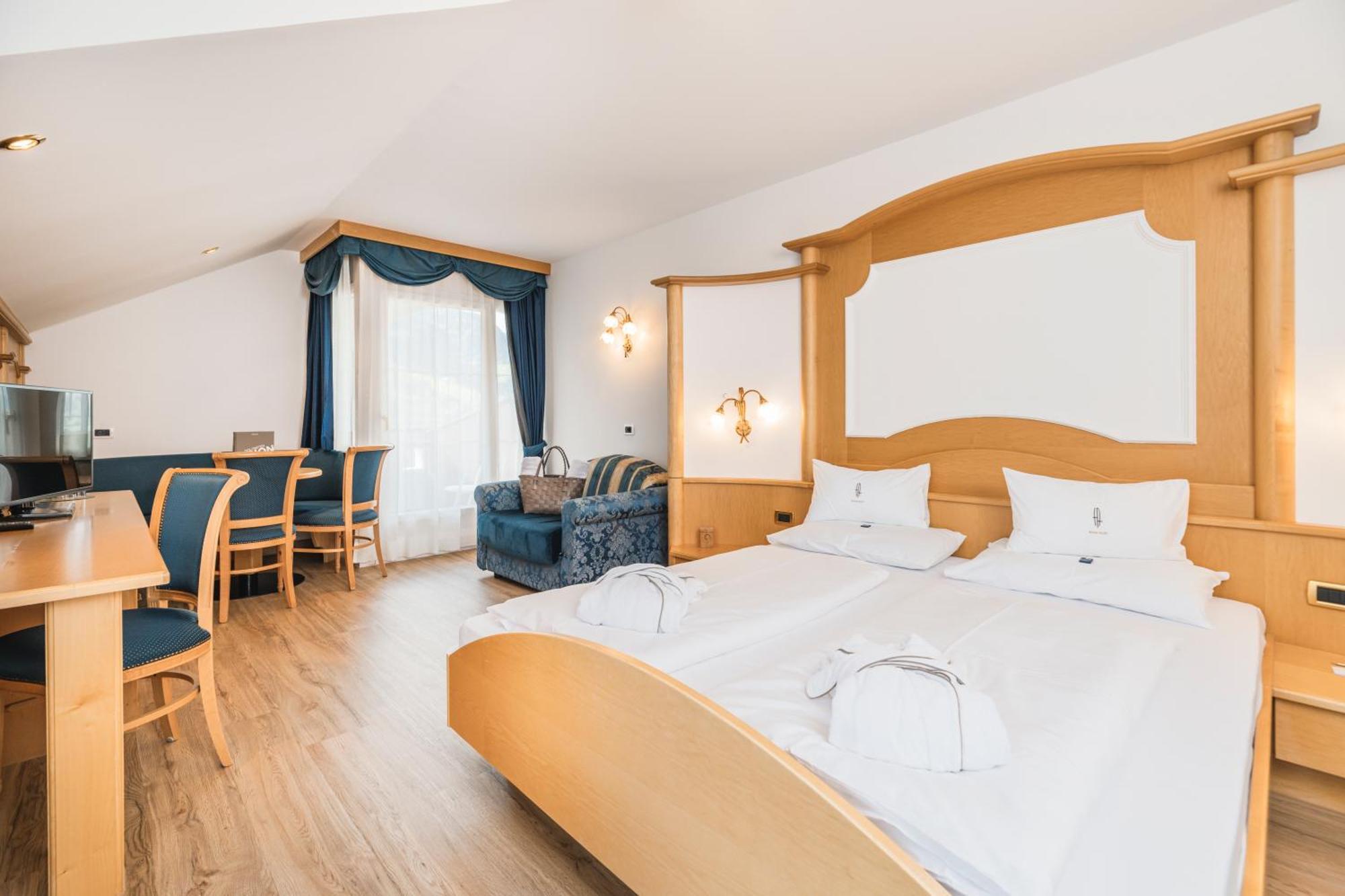 Alpenheim Charming & Spa Hotel オルティゼーイ エクステリア 写真