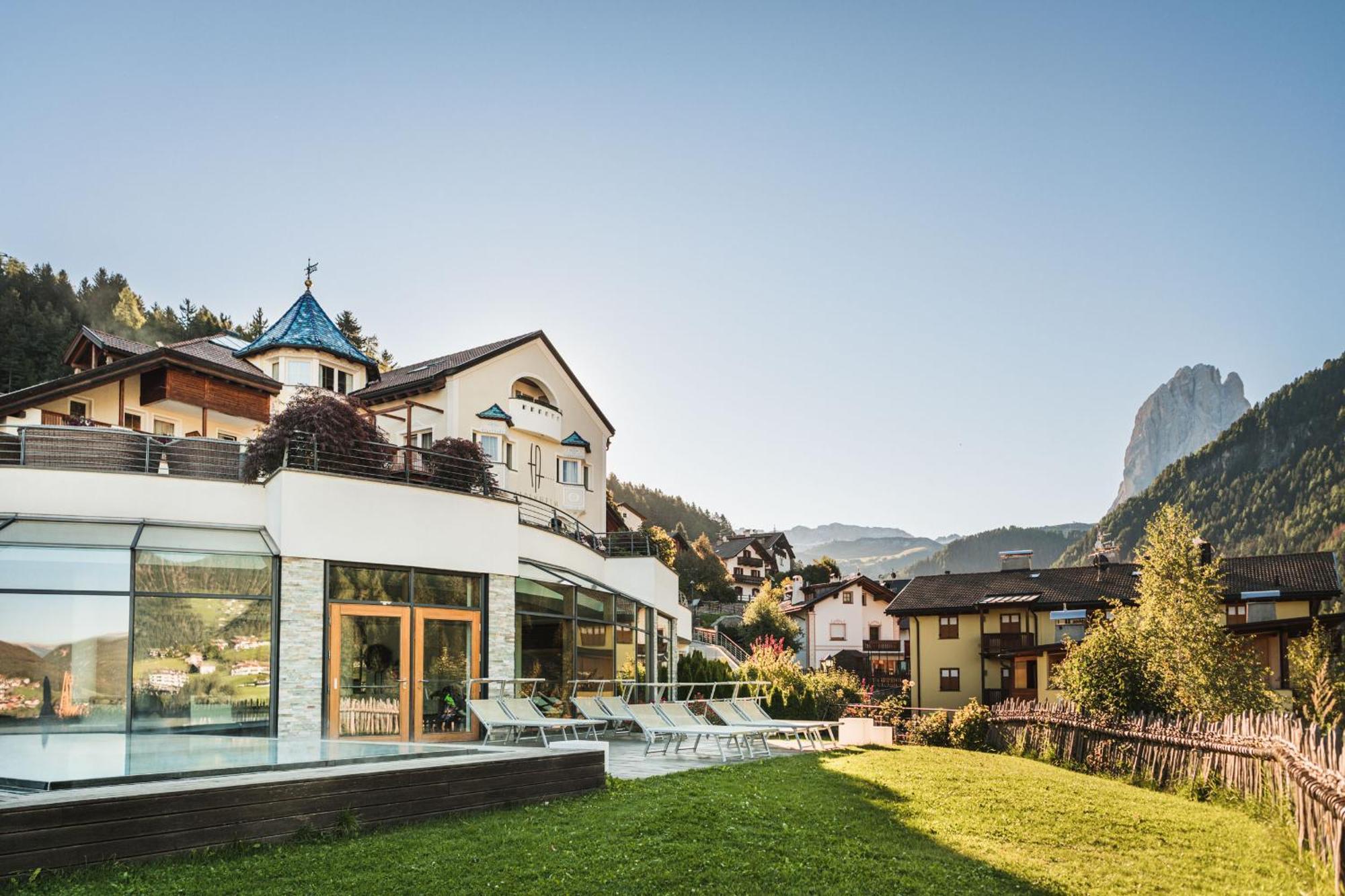 Alpenheim Charming & Spa Hotel オルティゼーイ エクステリア 写真